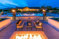 TV-384 Winery Row View Accommodation Alabama