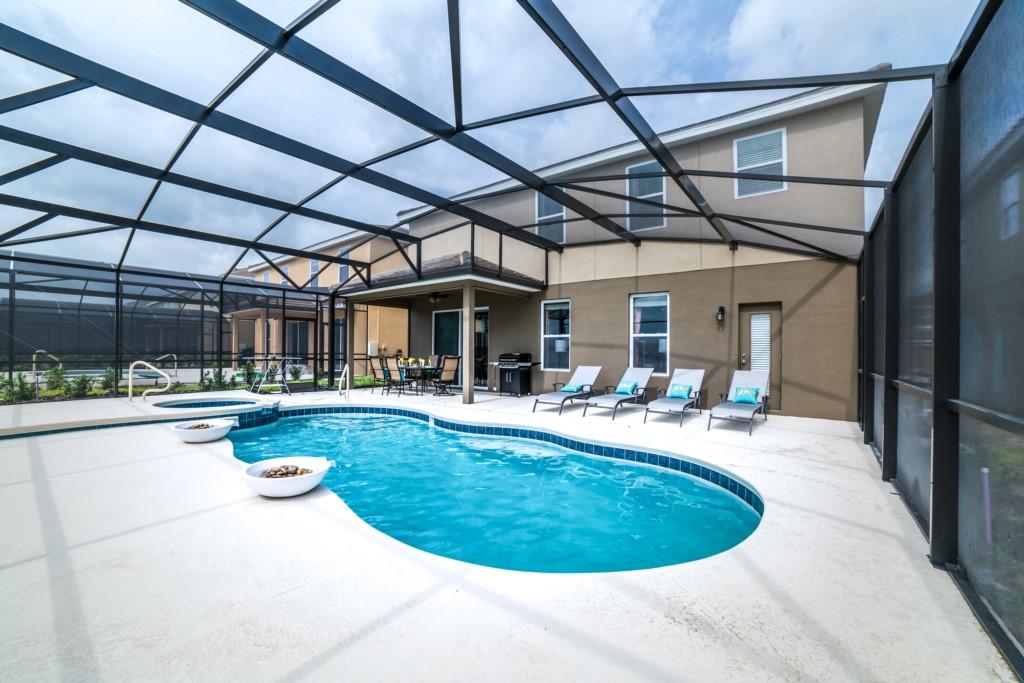 Ultimate 5 Bed 5 Bath Solterra Pool Home - thumb 2