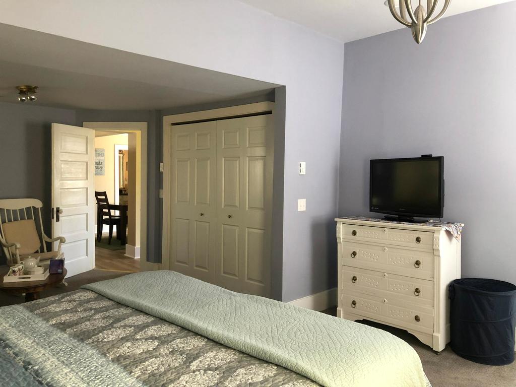 UP Cottage - thumb 1