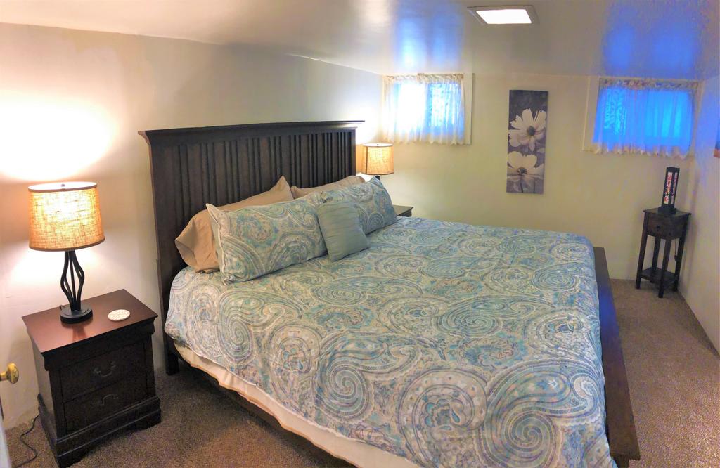 Updated 6-bedroom Home Near Downtown Salt Lake - thumb 2