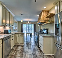 Updated Arden Home  12 Miles to Downtown Asheville - Accommodation Alabama