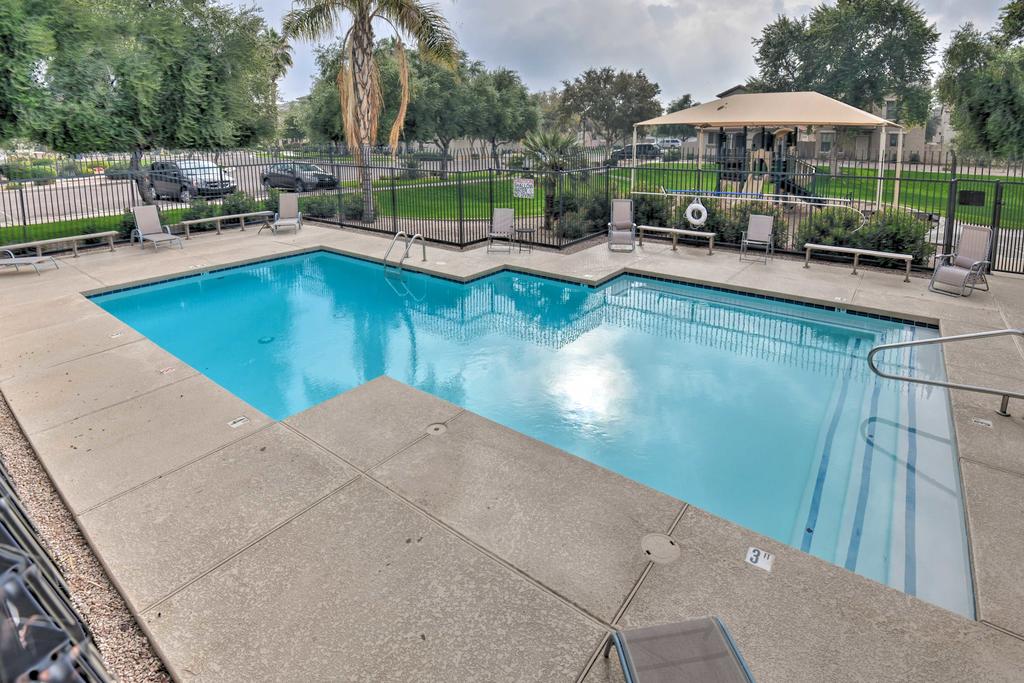 Upscale Desert Luxury With Pool, 2Mi To Western Skies - thumb 2