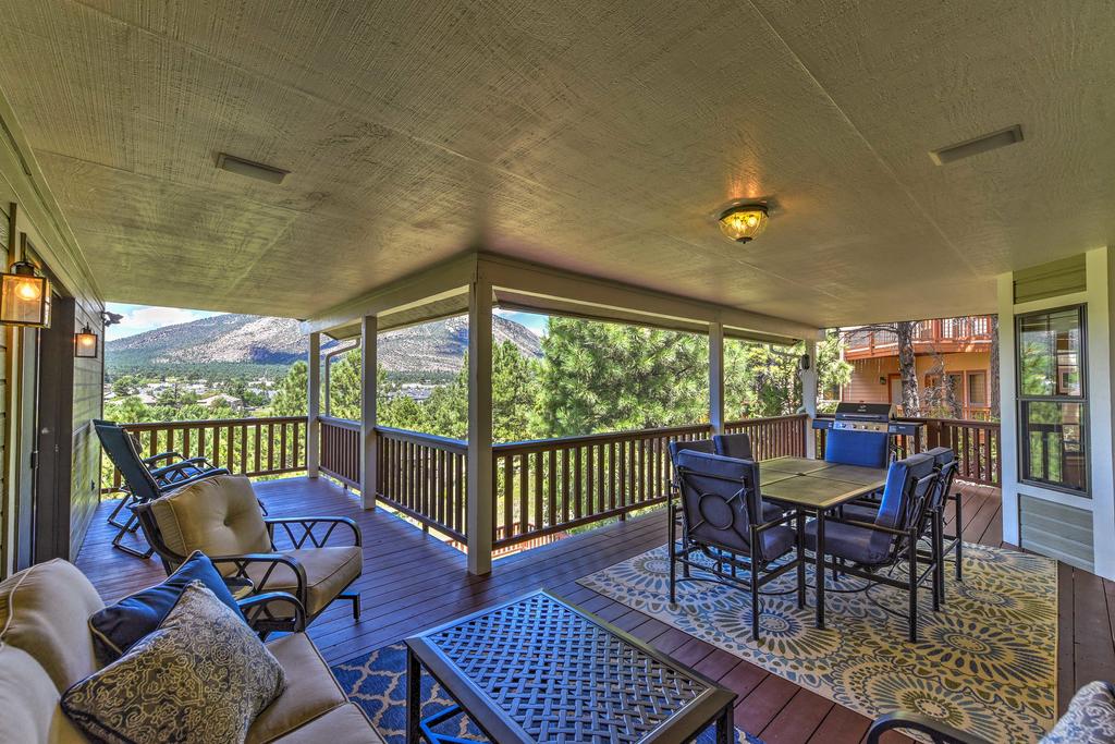 Upscale Flagstaff House With Hot Tub, Deck&Mtn Views! - thumb 0