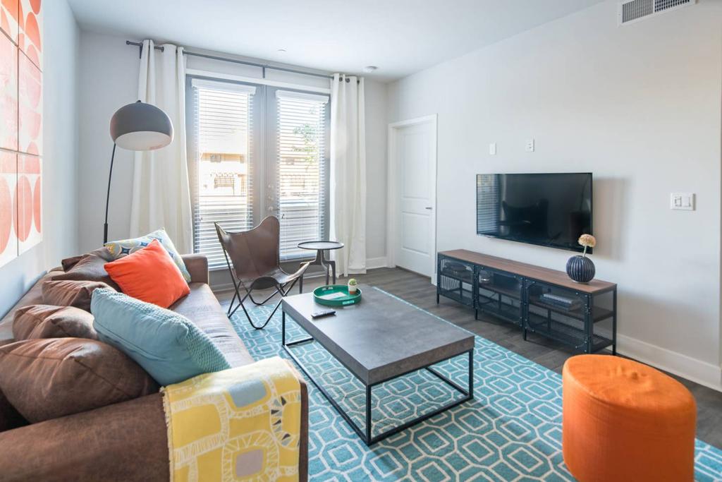 WanderJaunt - Hoover - 1BR - Downtown Phoenix - thumb 3