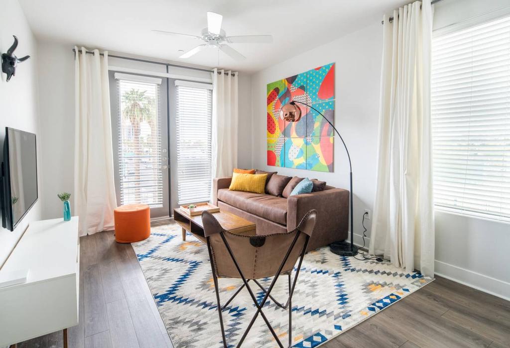 WanderJaunt - Matisse - 2BR - Downtown Phoenix - thumb 0