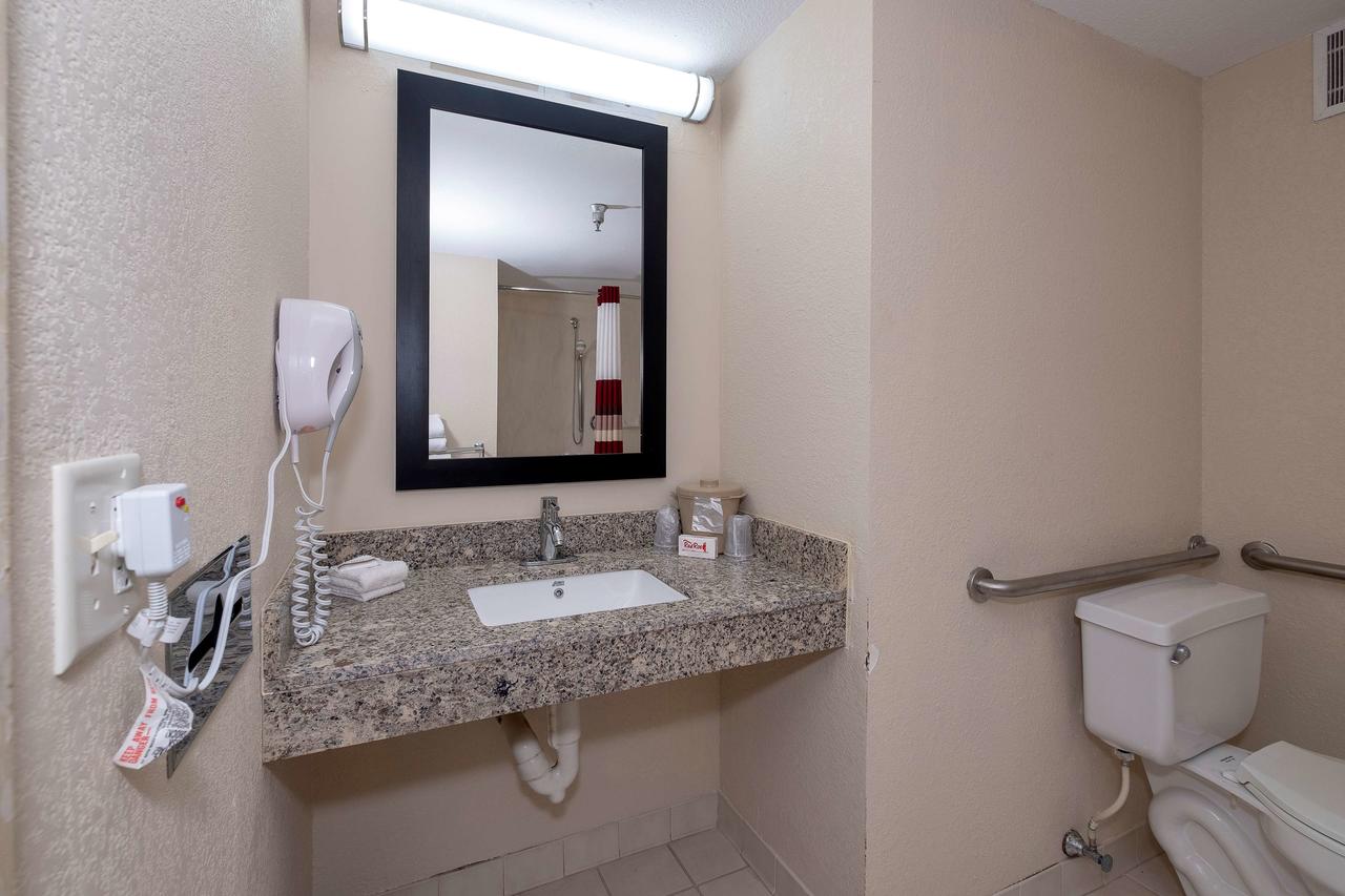 Red Roof Inn Prattville - thumb 25