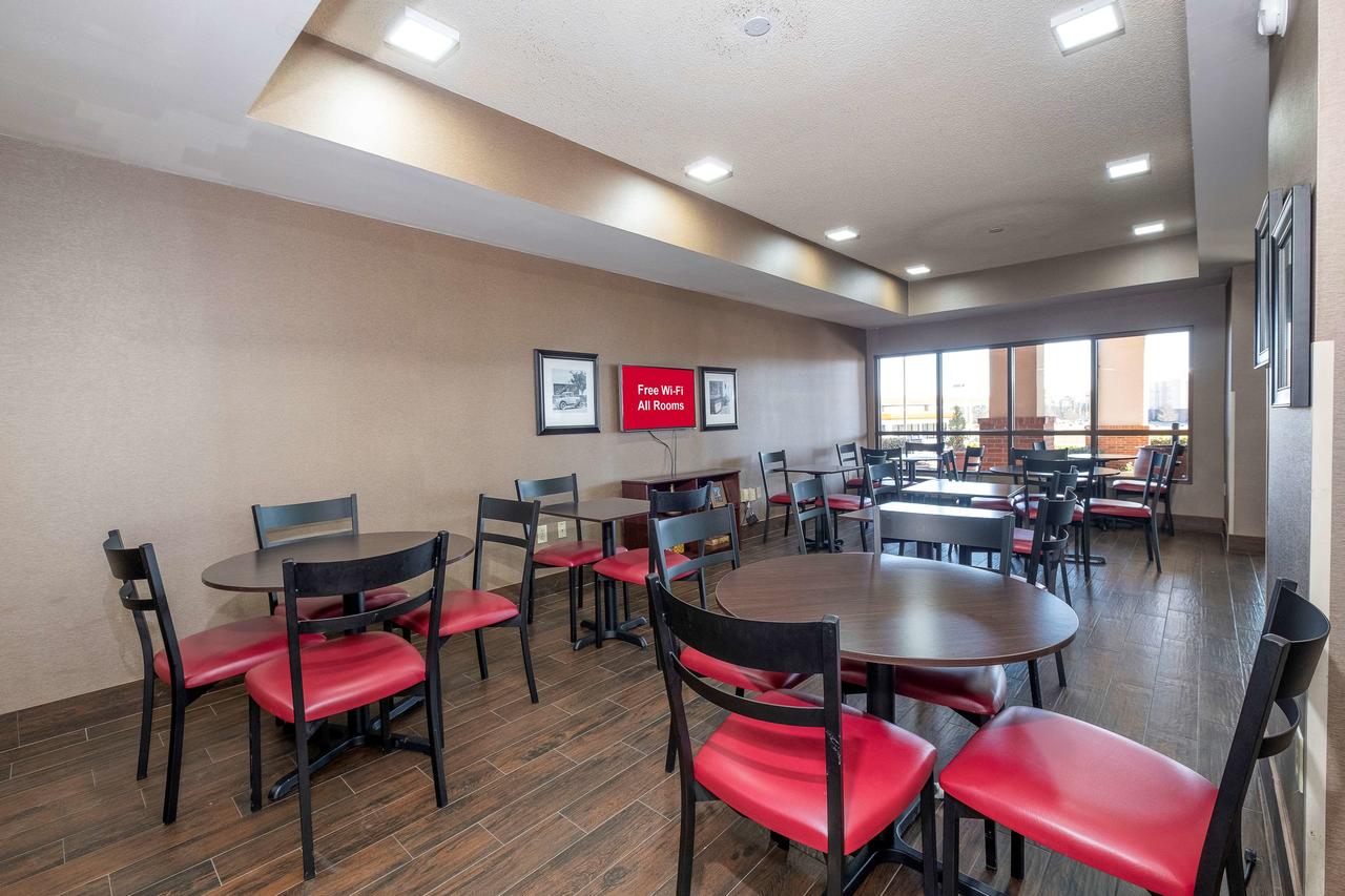 Red Roof Inn Prattville - thumb 31