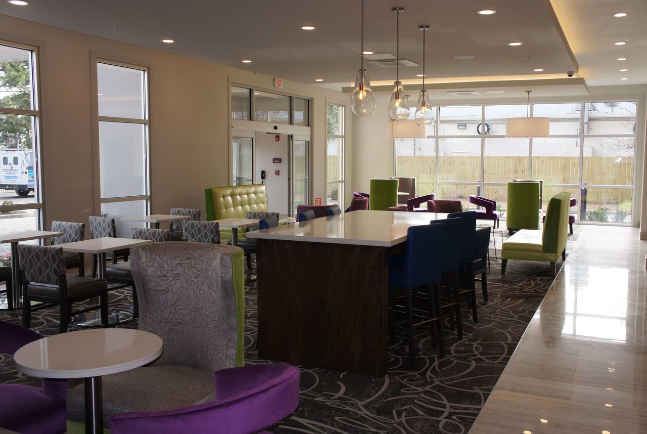 La Quinta By Wyndham Mobile - thumb 32