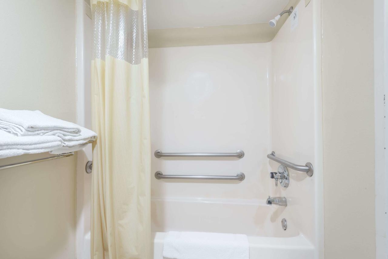 Days Inn By Wyndham Fort Payne - thumb 32