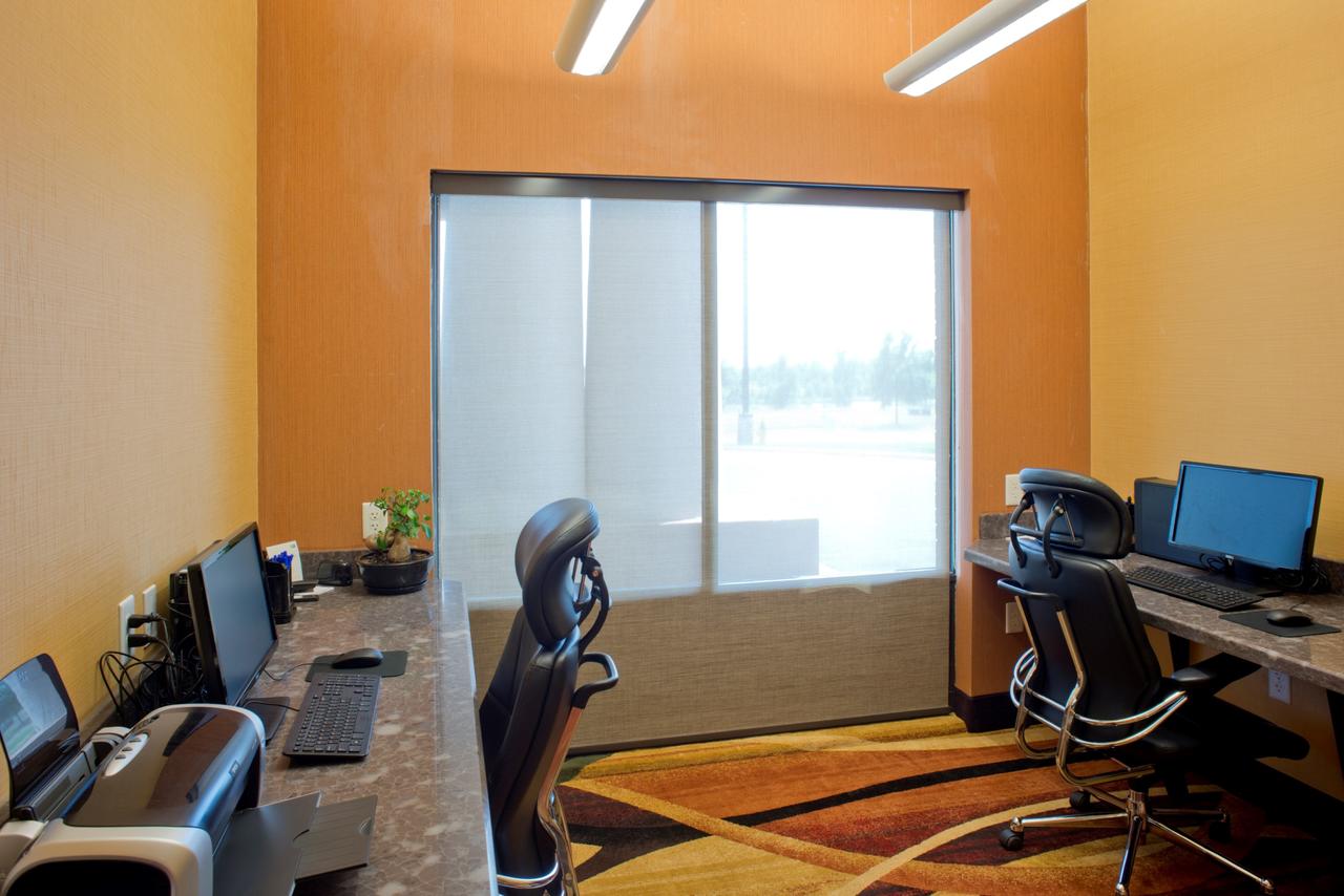 Holiday Inn Express Hotel & Suites Prattville South - thumb 26