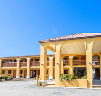 Days Inn by Wyndham Opelika - Accommodation Alabama