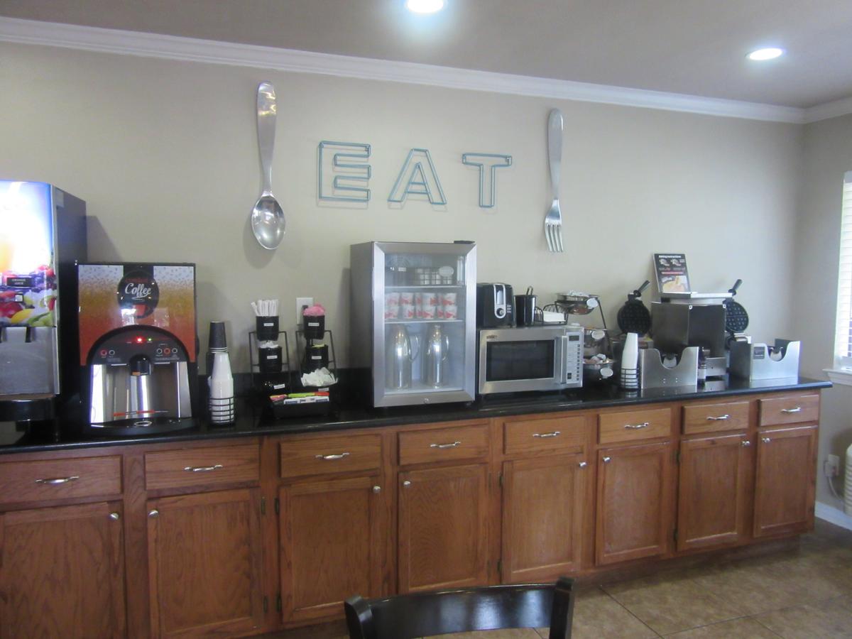 Riviera Inn - thumb 23