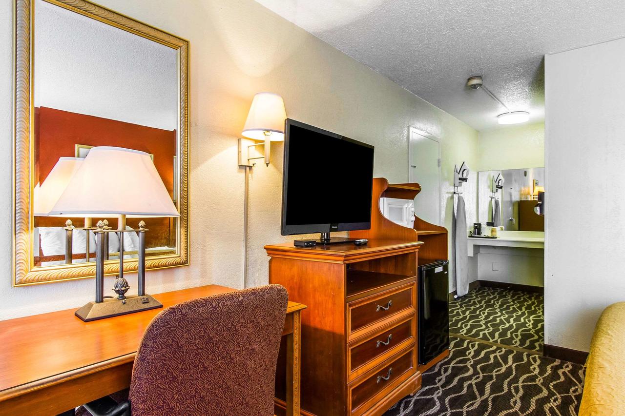 Quality Inn Auburn I-85 At US 280 - thumb 26
