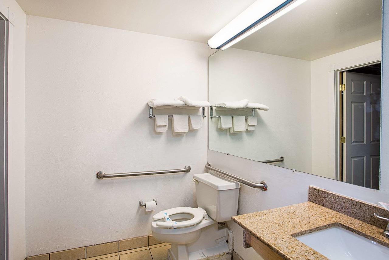 Rodeway Inn & Suites Birmingham I-59 Exit 134 - thumb 16