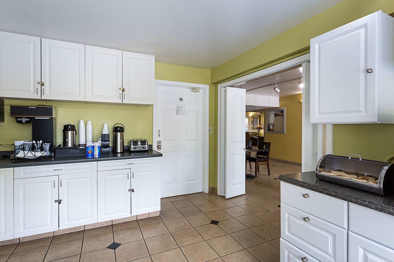 Rodeway Inn & Suites Birmingham I-59 Exit 134 - thumb 1