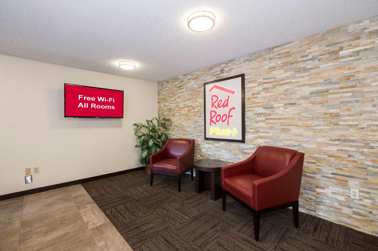 Red Roof Inn PLUS+ & Suites Opelika - thumb 19