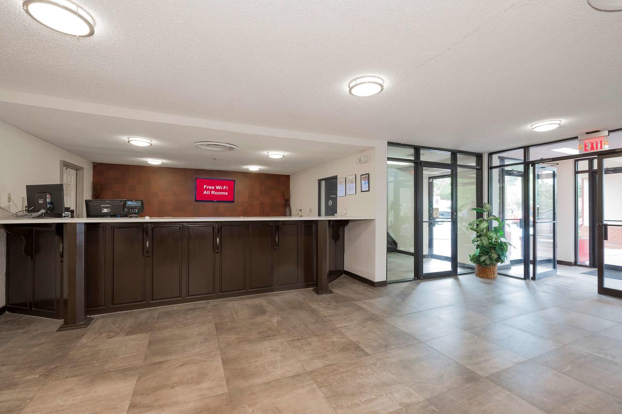 Red Roof Inn PLUS+ & Suites Opelika - thumb 21