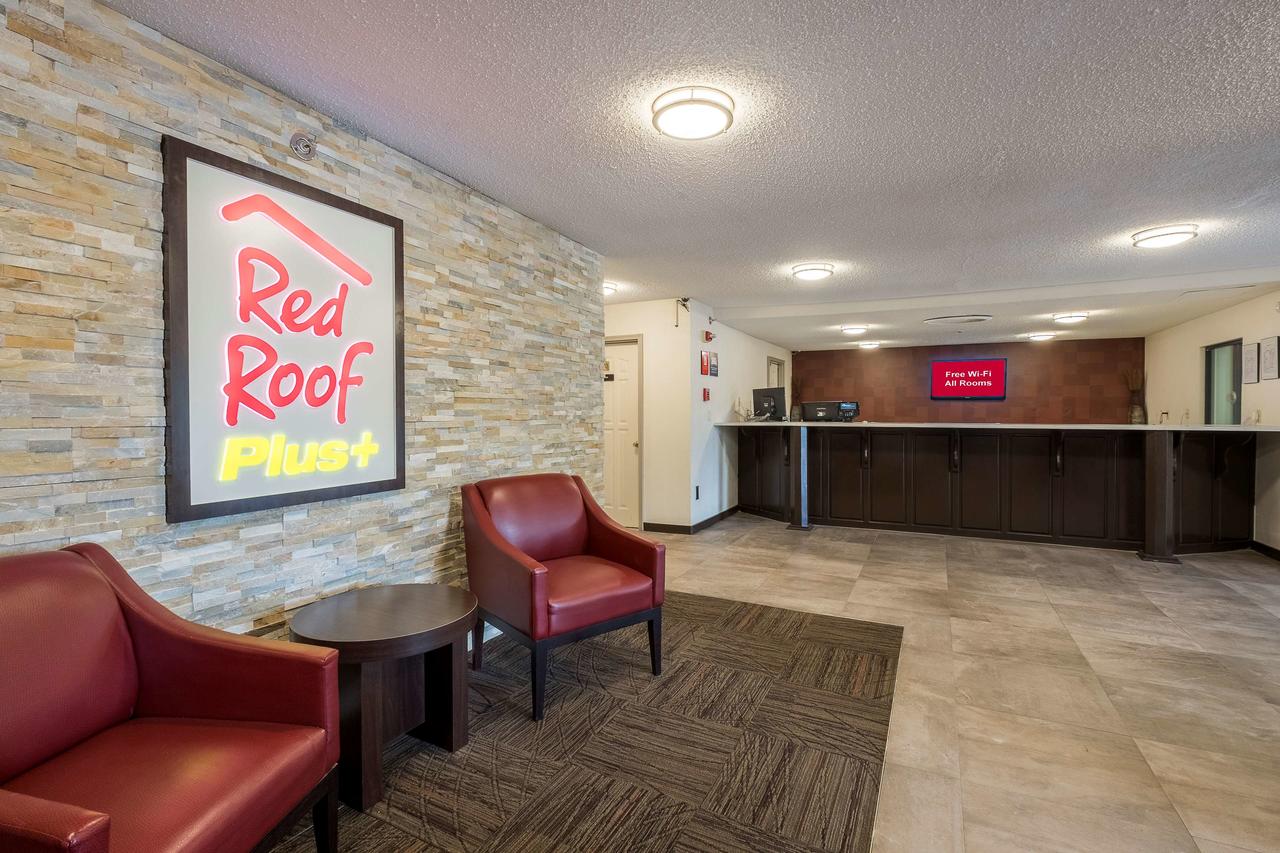 Red Roof Inn PLUS+ & Suites Opelika - thumb 18