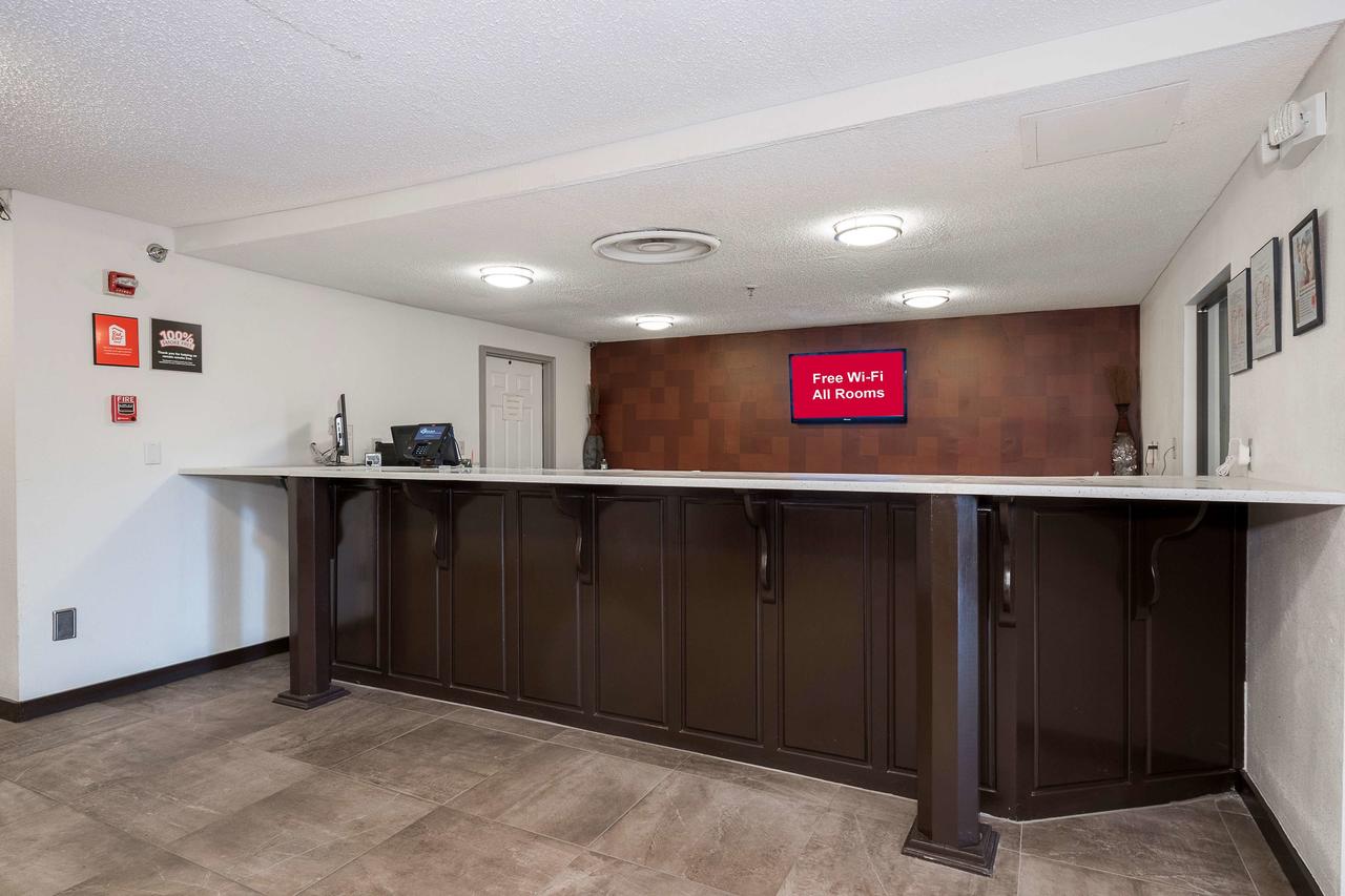 Red Roof Inn PLUS+ & Suites Opelika - thumb 20