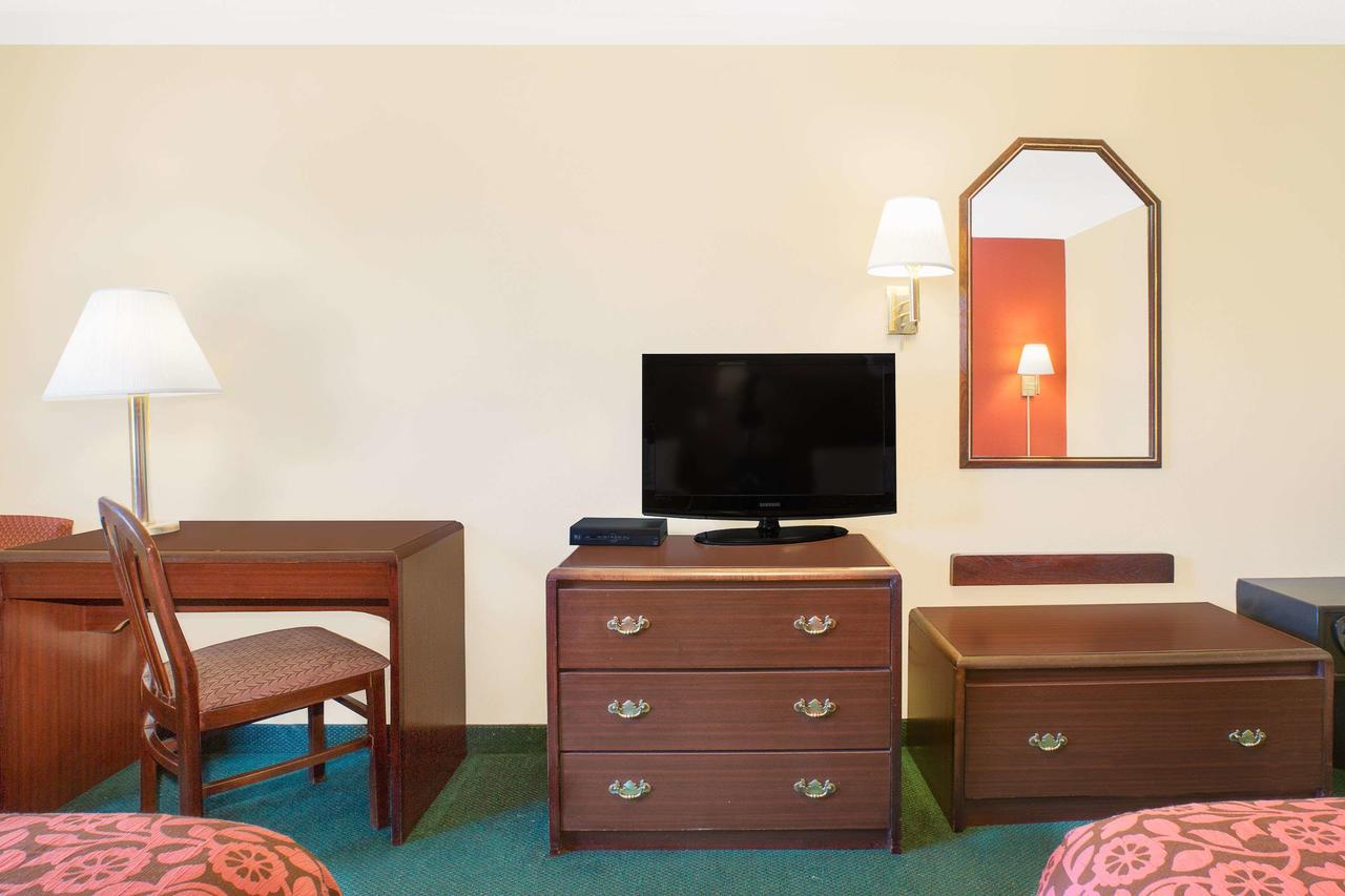 Days Inn By Wyndham Lincoln - thumb 22