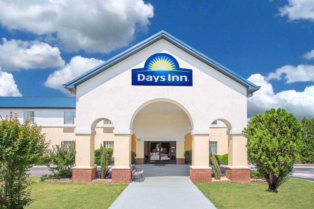 Days Inn By Wyndham Lincoln - thumb 0