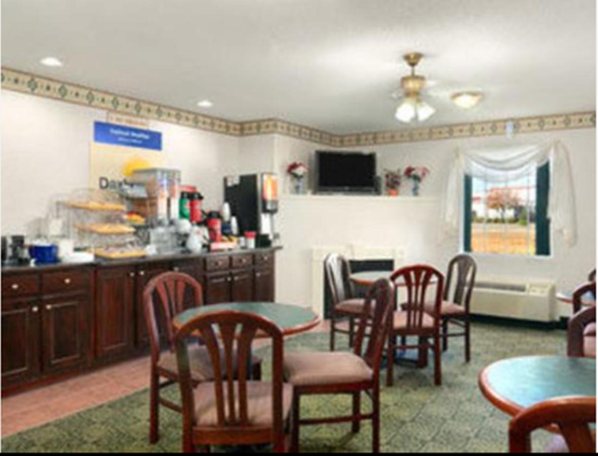 Days Inn By Wyndham Lincoln - thumb 11