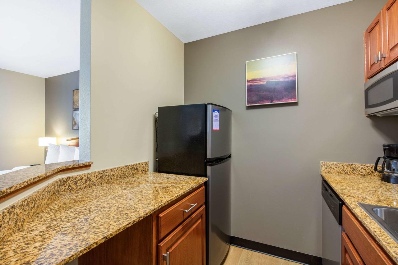 Suburban Extended Stay Hotel Birmingham Homewood I-65 - thumb 8