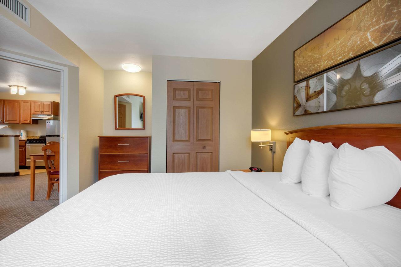 Suburban Extended Stay Hotel Birmingham Homewood I-65 - thumb 19