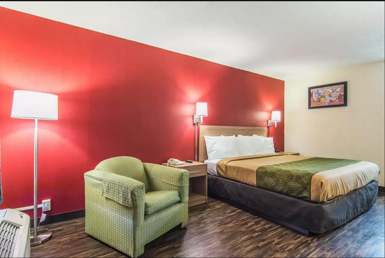 Econo Lodge Fort Payne - thumb 10