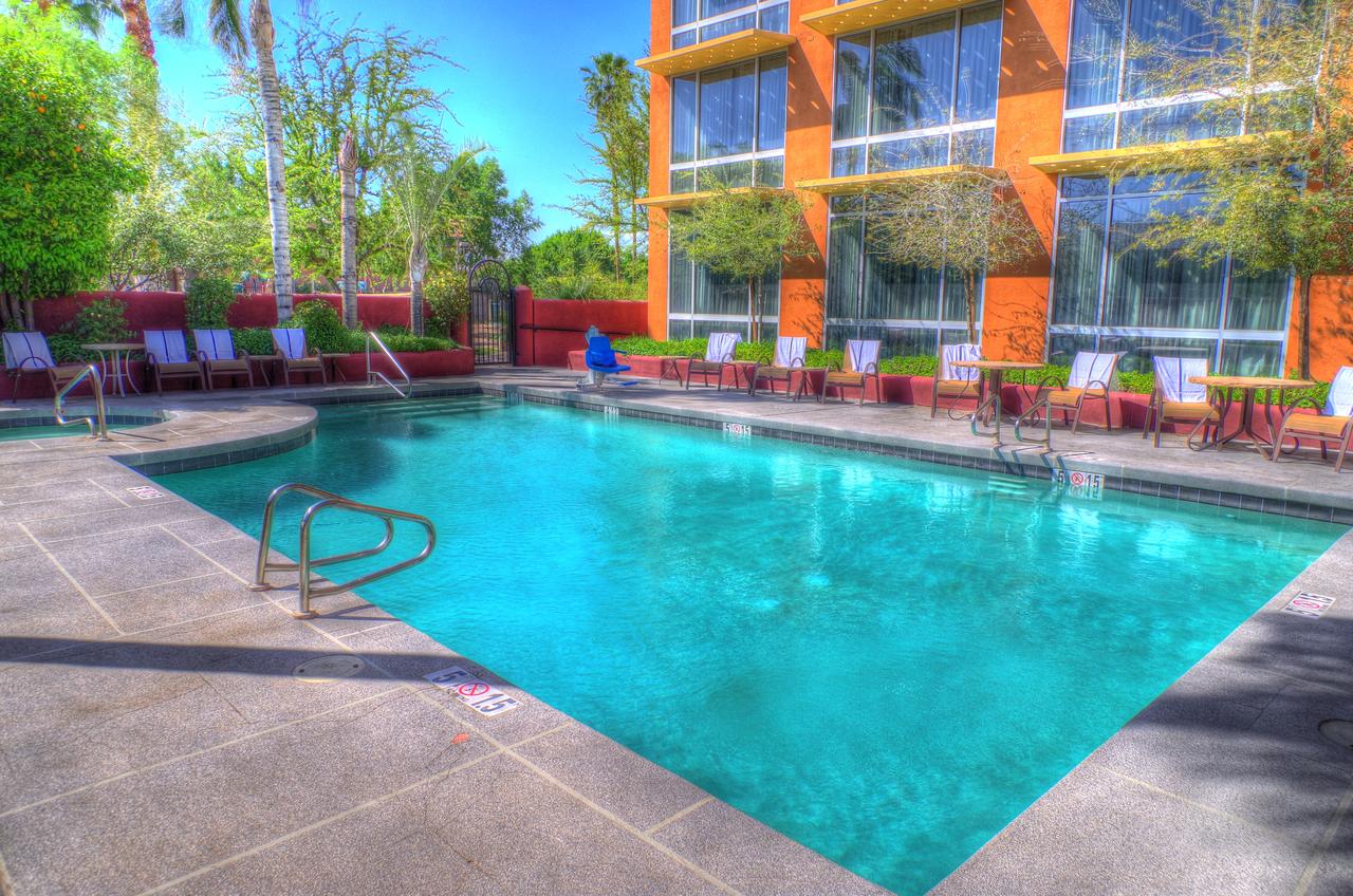 Ramada By Wyndham Phoenix Midtown - thumb 28