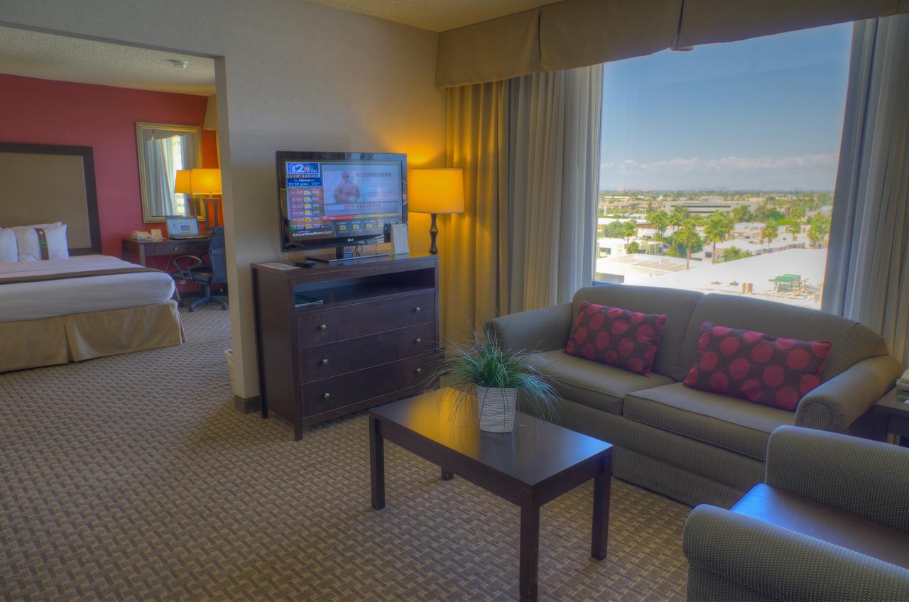 Ramada By Wyndham Phoenix Midtown - thumb 26