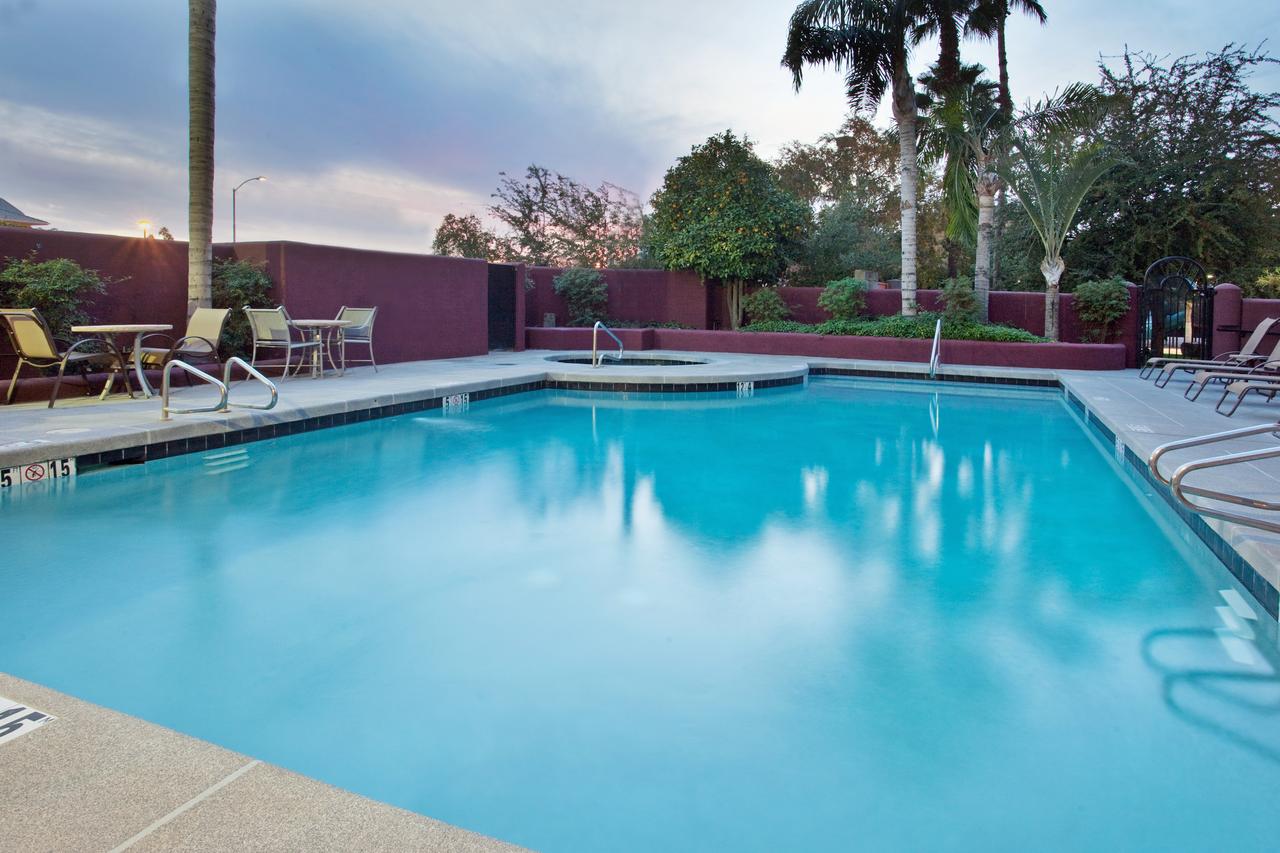 Ramada By Wyndham Phoenix Midtown - thumb 38