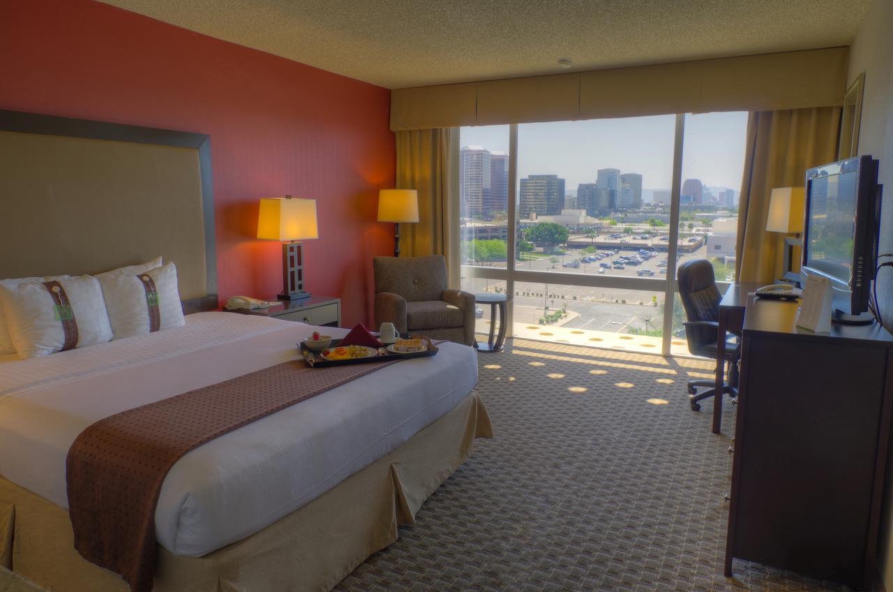 Ramada By Wyndham Phoenix Midtown - thumb 22