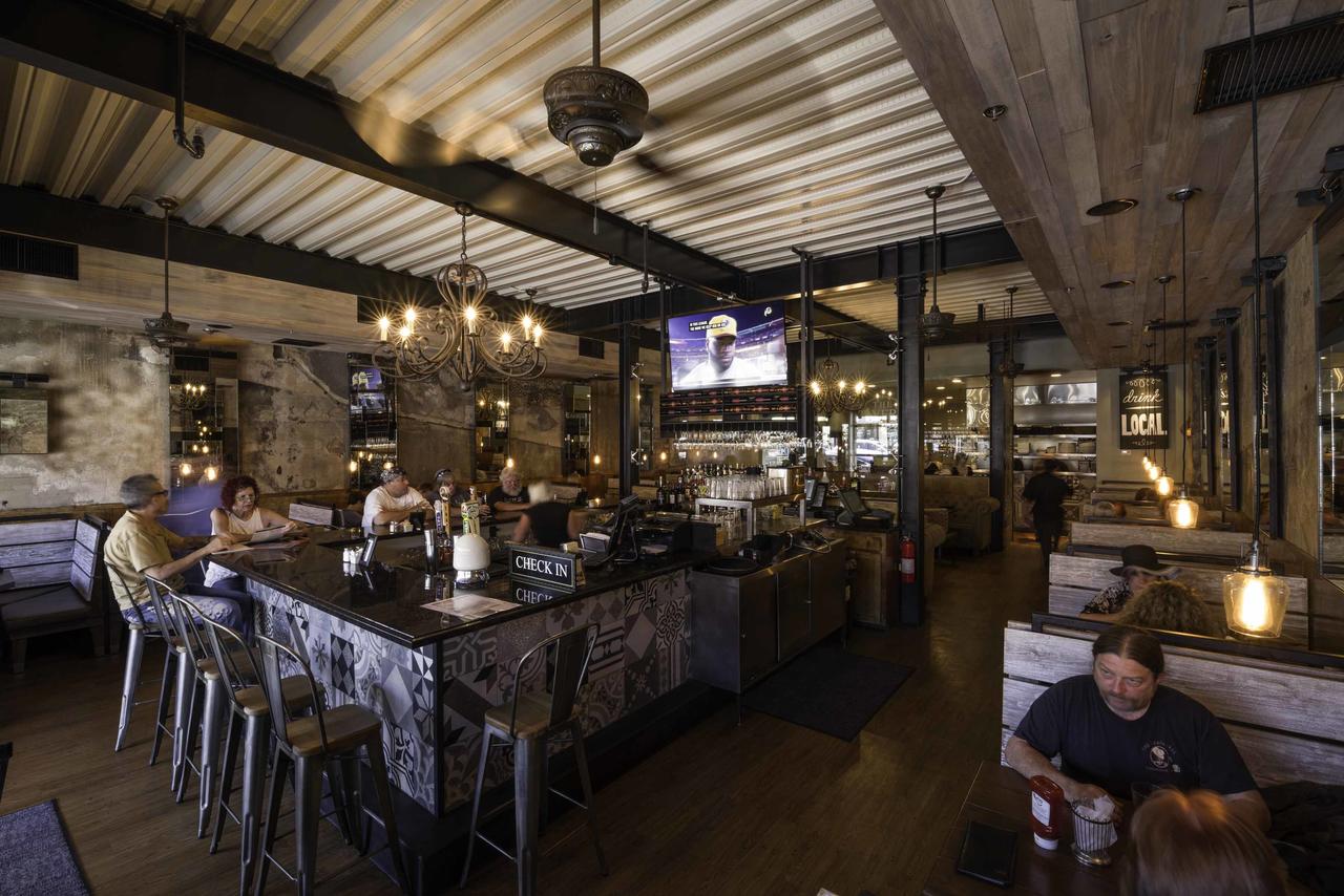 The Tavern Hotel - thumb 17