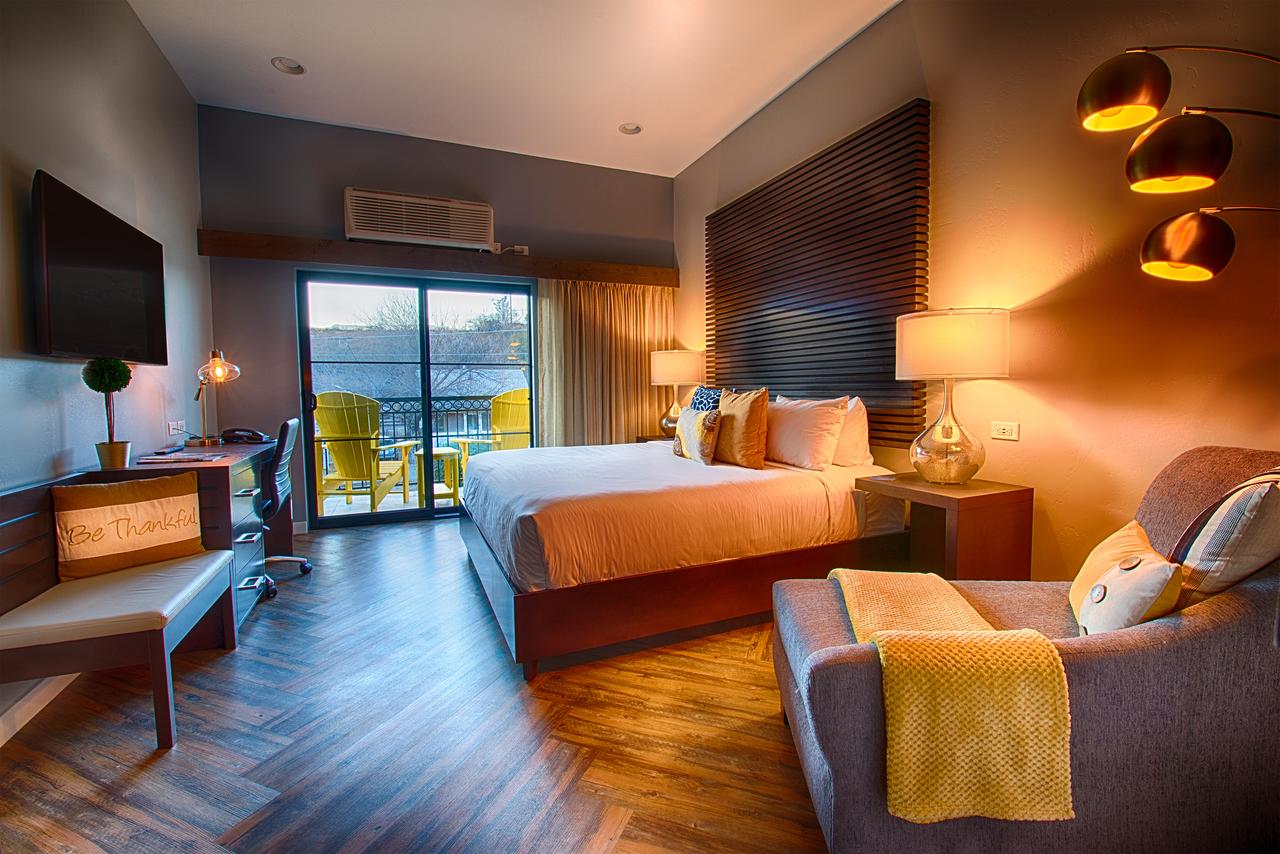 The Tavern Hotel - thumb 1