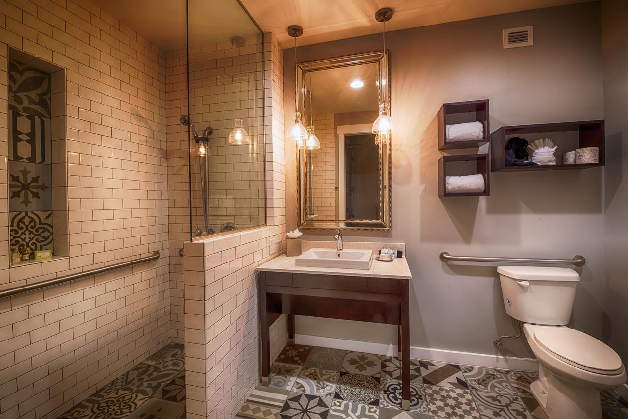 The Tavern Hotel - thumb 7