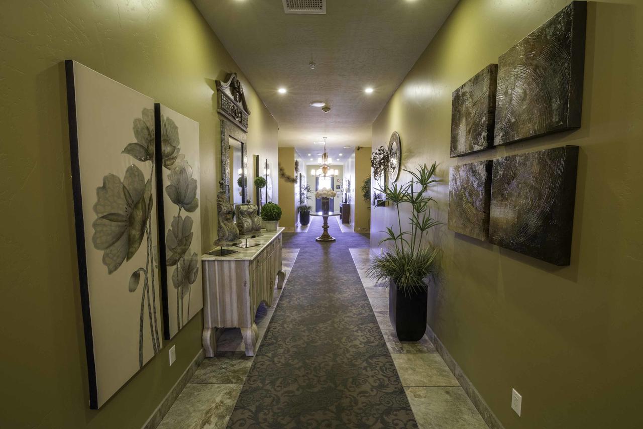 The Tavern Hotel - thumb 14