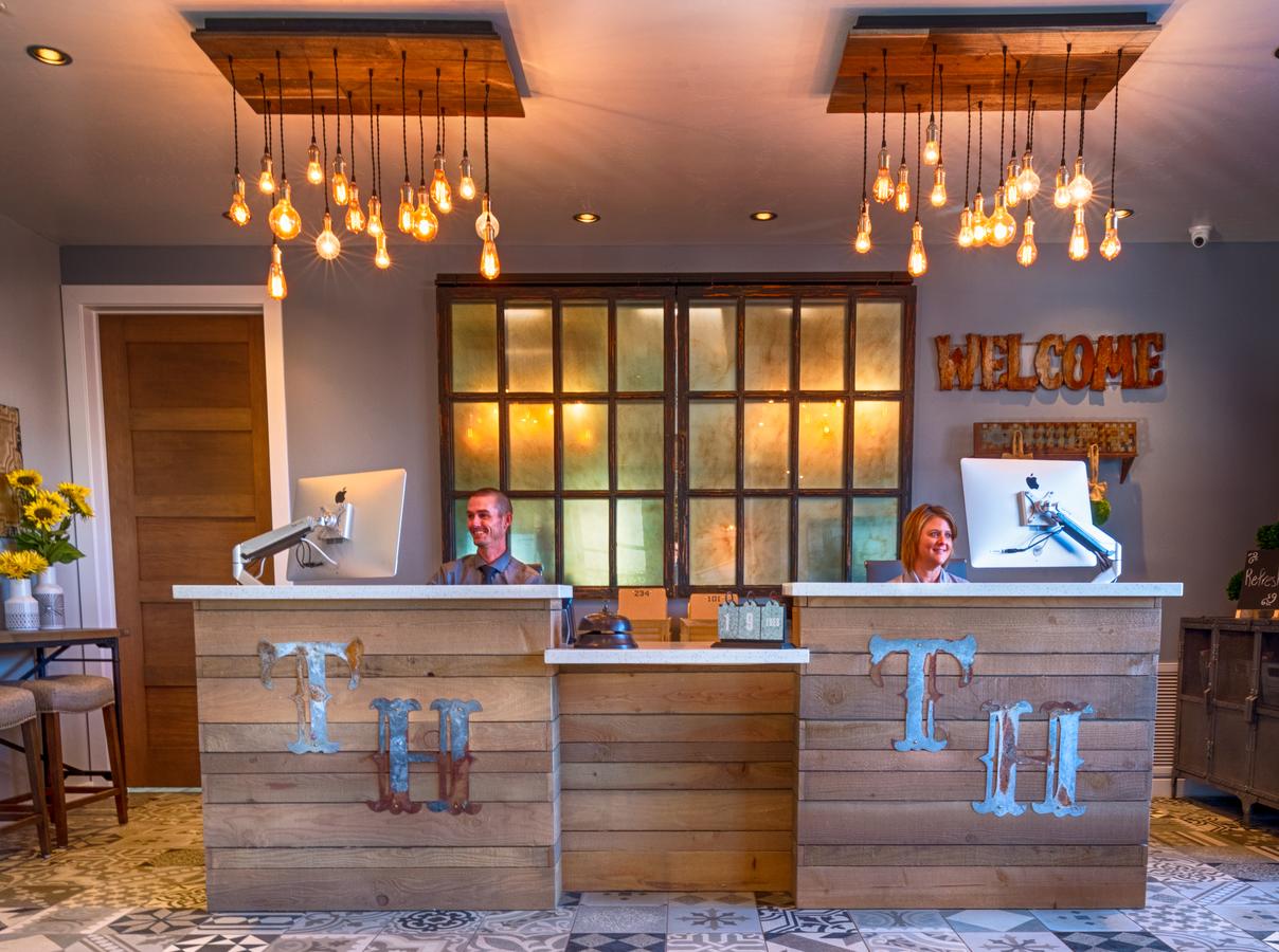 The Tavern Hotel - thumb 12