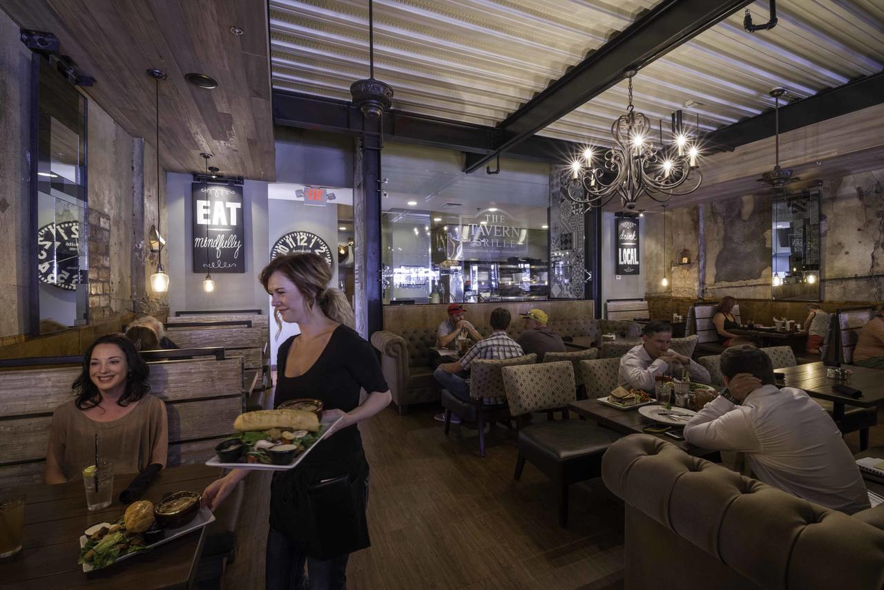 The Tavern Hotel - thumb 16