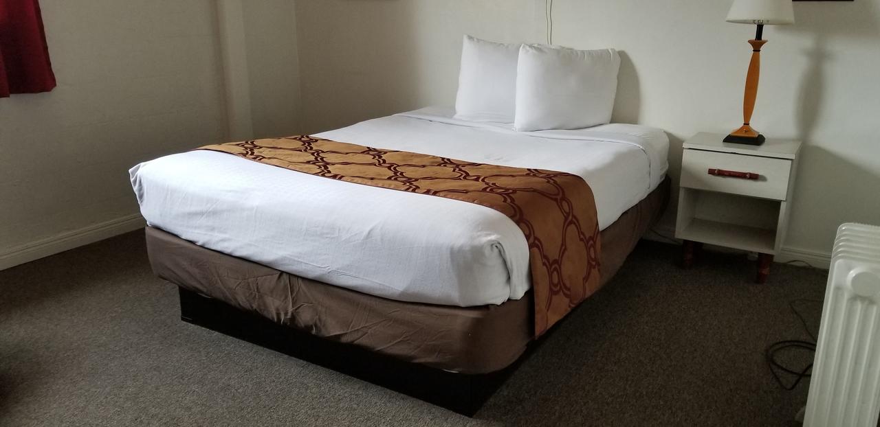 Desert Canyon Inn - thumb 35