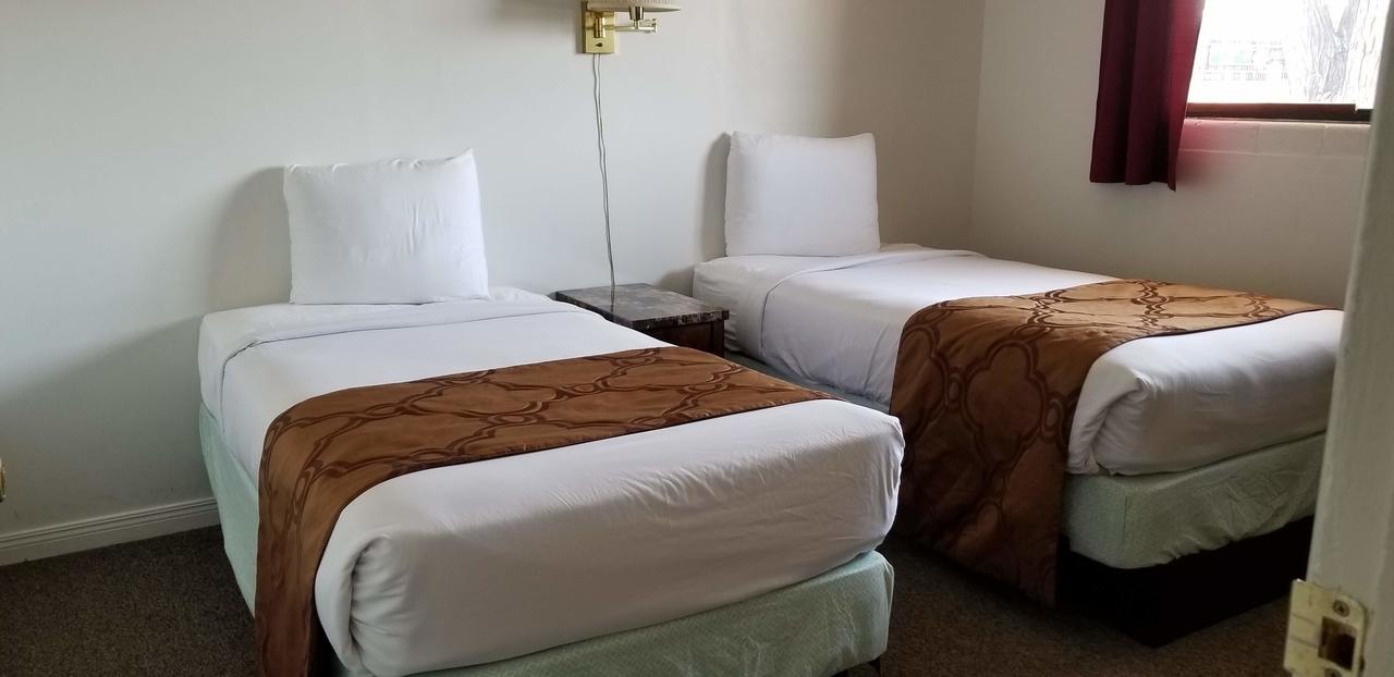 Desert Canyon Inn - thumb 21