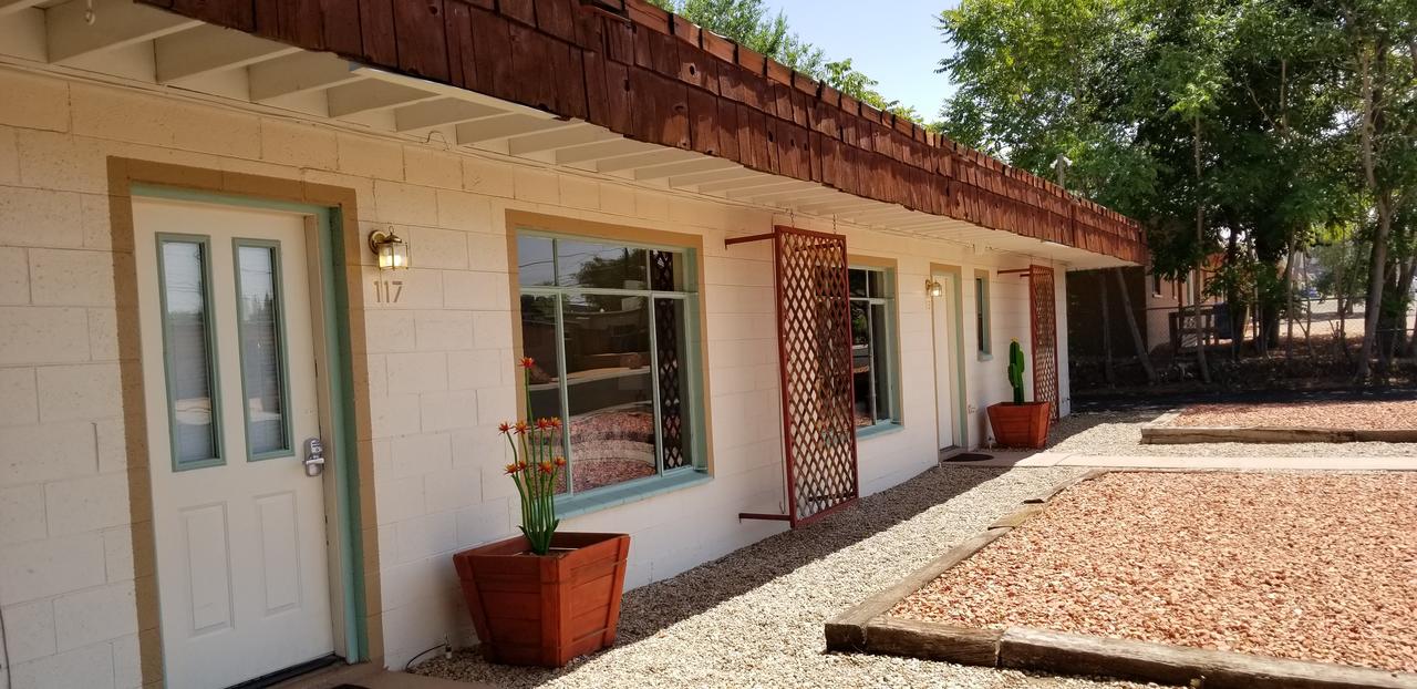 Desert Canyon Inn - thumb 8