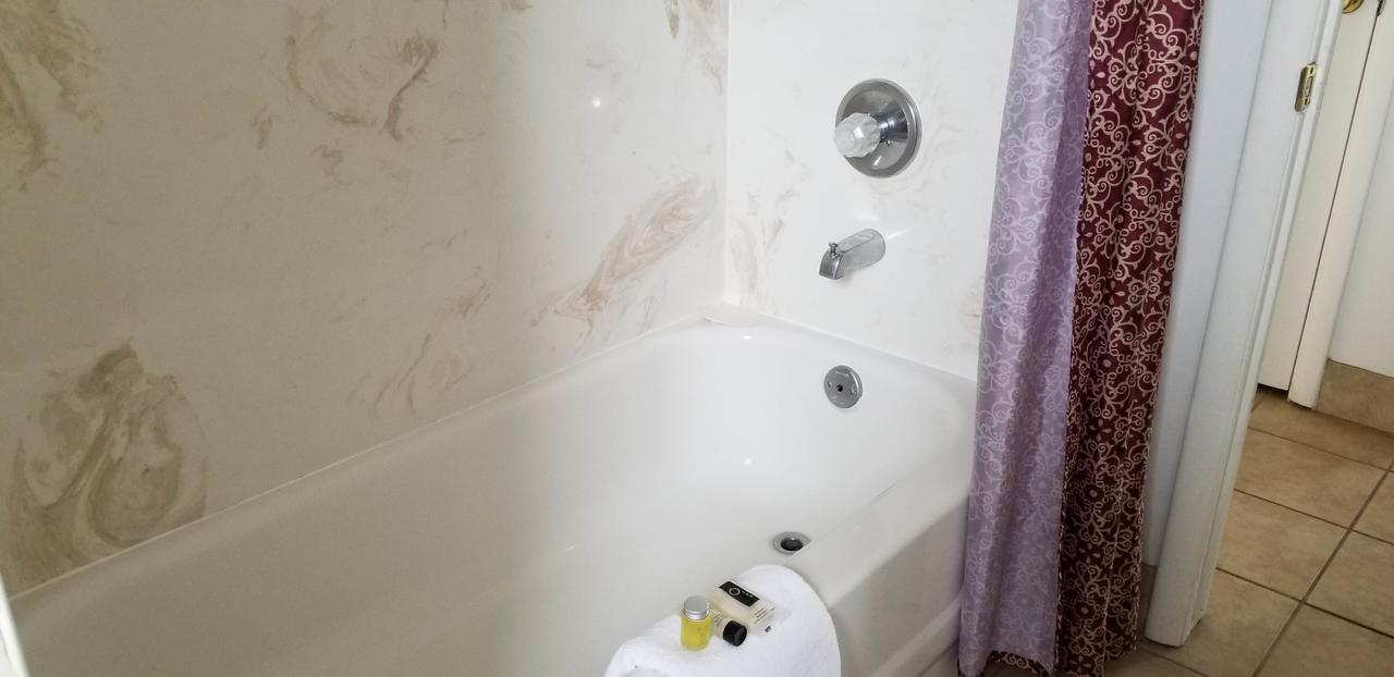 Desert Canyon Inn - thumb 30