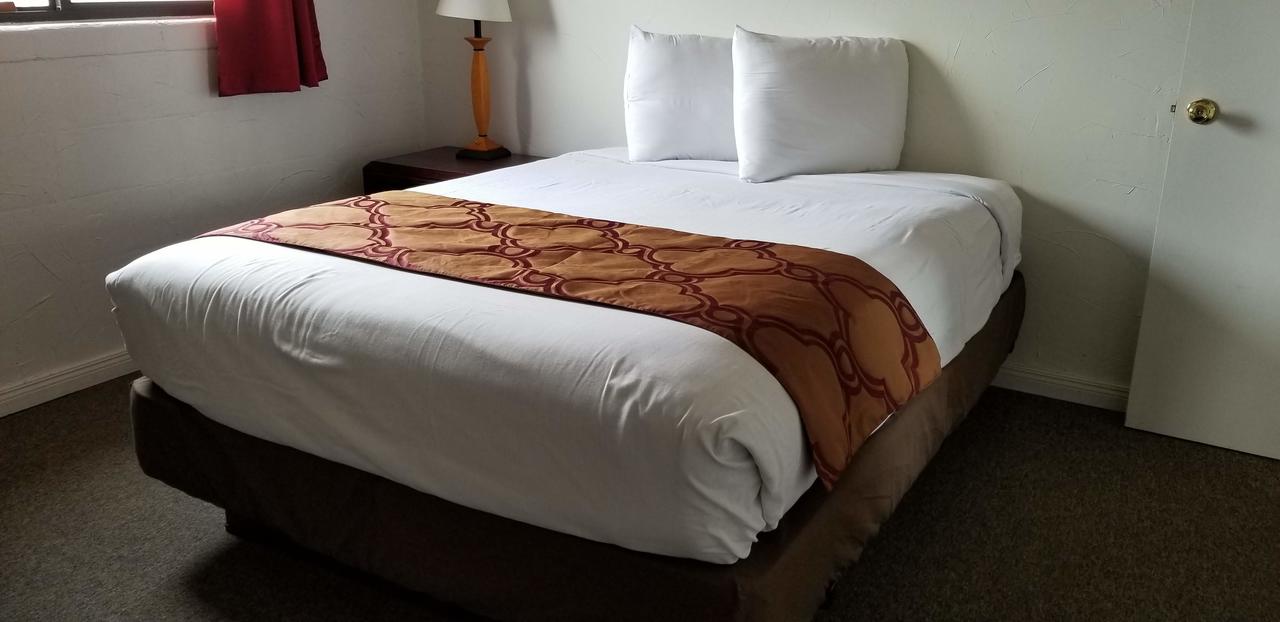 Desert Canyon Inn - thumb 36