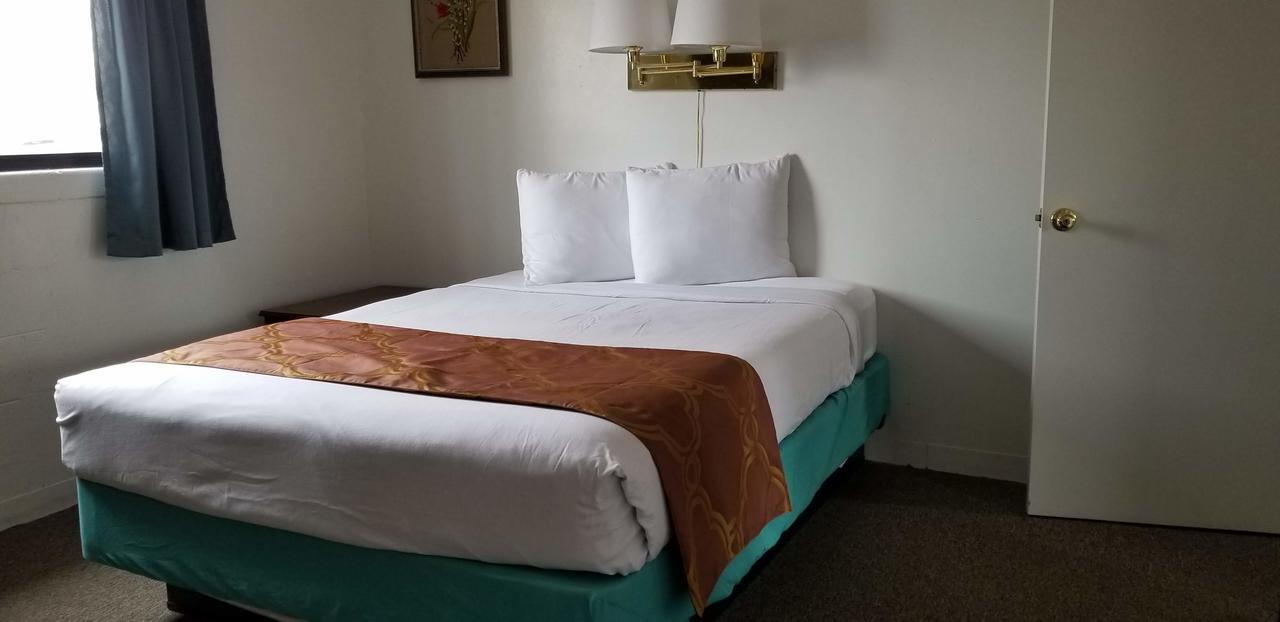 Desert Canyon Inn - thumb 25