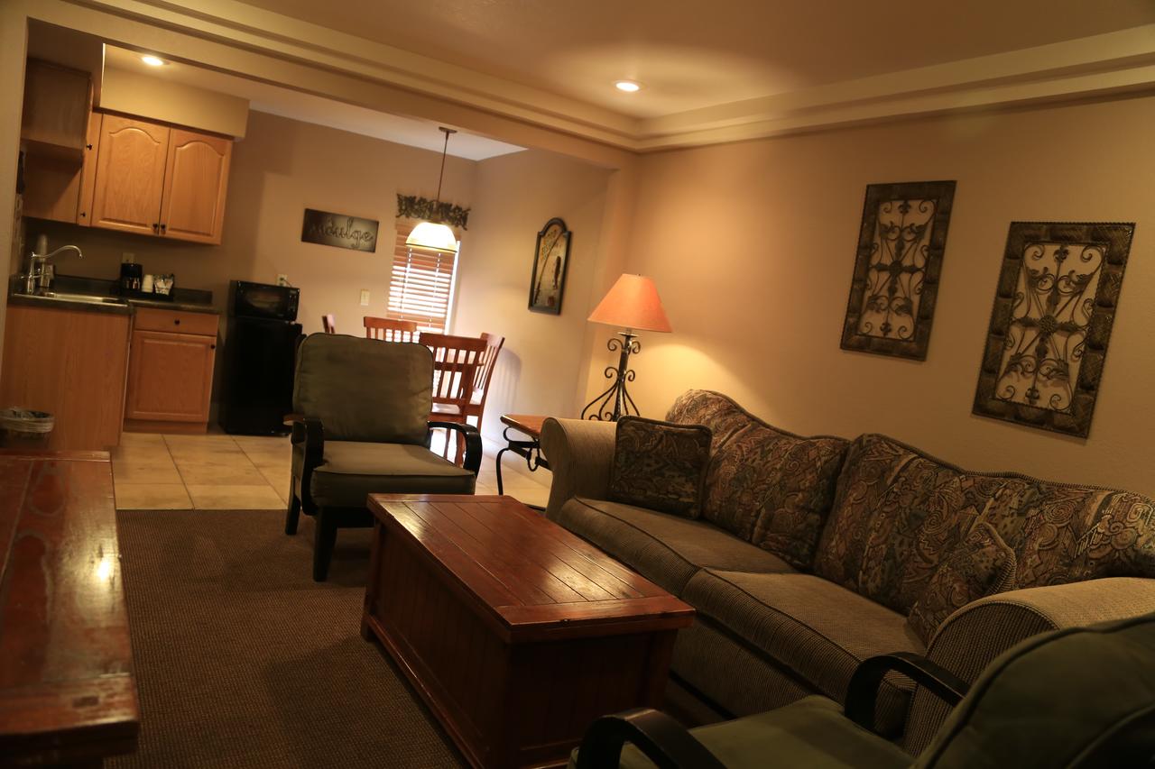 The Lodge On Route 66 - thumb 9