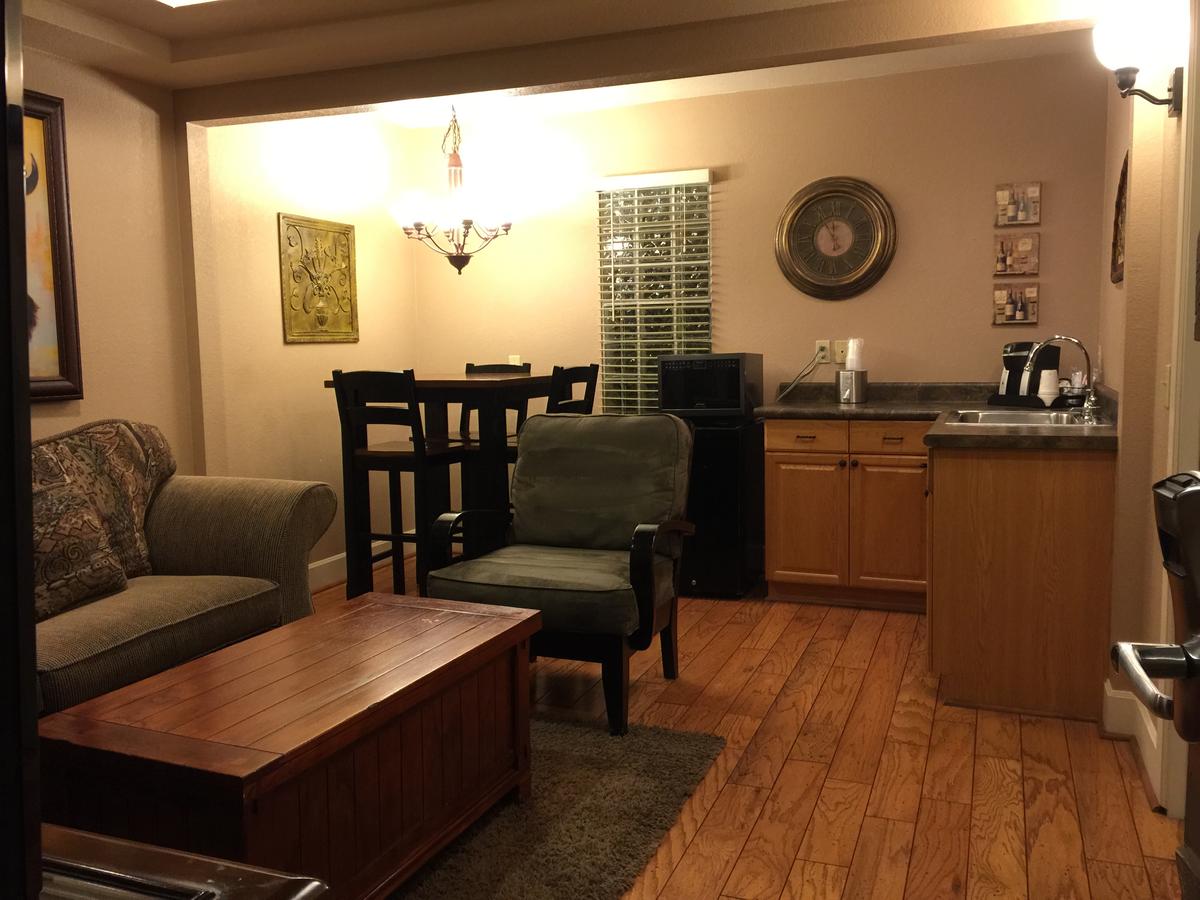 The Lodge On Route 66 - thumb 27