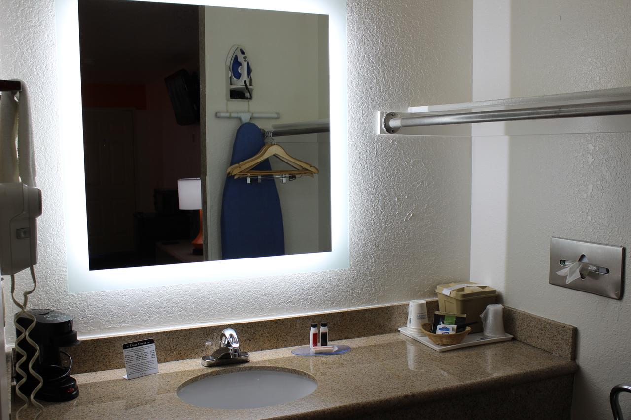 Howard Johnson By Wyndham Holbrook - thumb 30