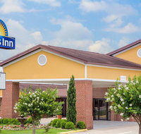 Days Inn by Wyndham Lake Village - Accommodation Alabama