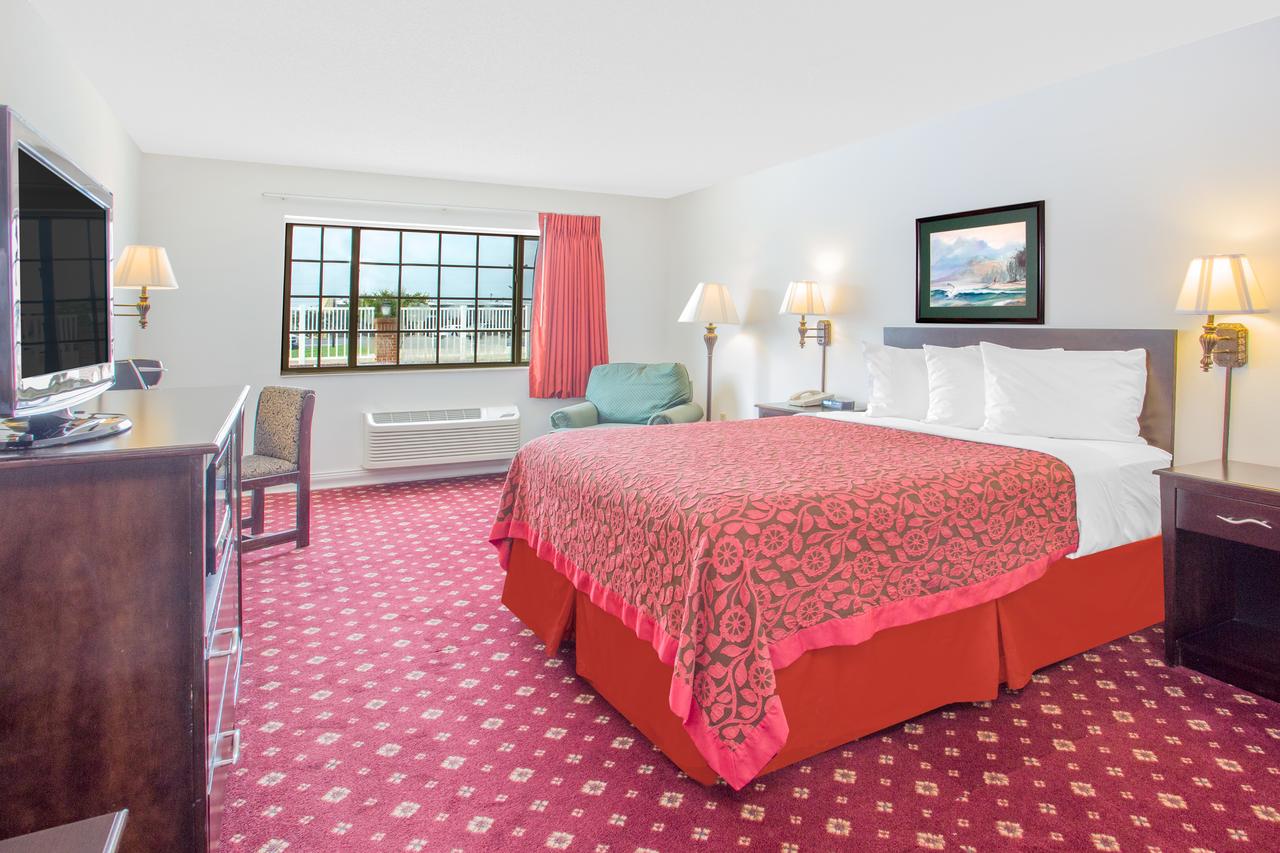 Days Inn By Wyndham Lake Village - thumb 13